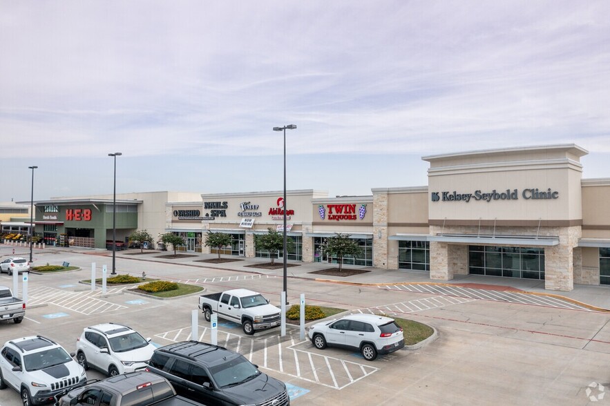 6300 Garth Rd, Baytown, TX à louer - Photo principale – Image 1 sur 2