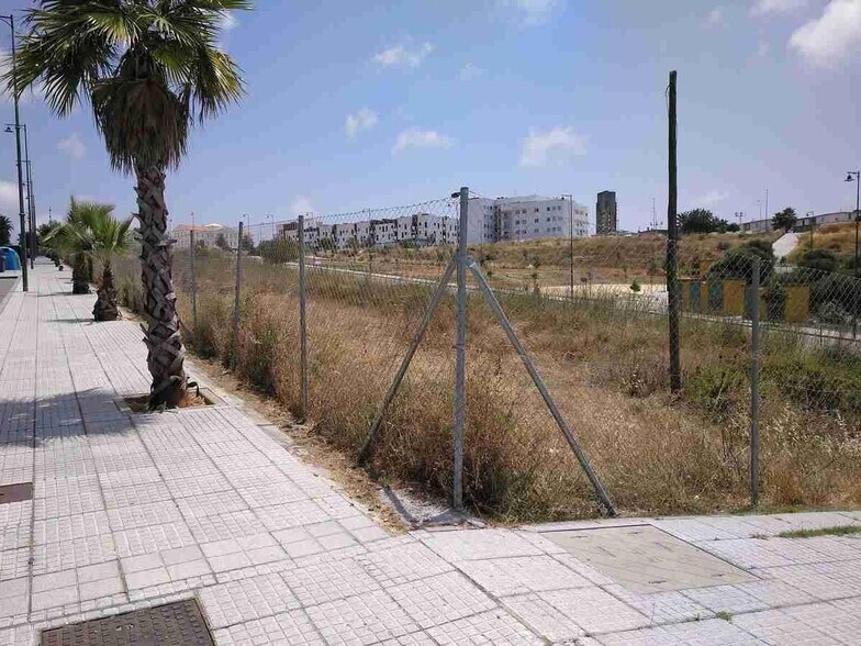 Terrain dans San Roque à vendre - Photo de l’immeuble – Image 2 sur 7