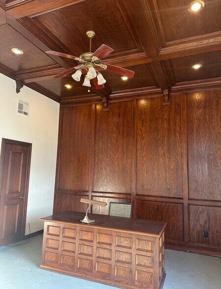 3232 E I 240 Service Rd, Oklahoma City, OK à louer - Photo de l’immeuble – Image 3 sur 10