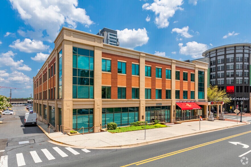 11333 Woodglen Dr, North Bethesda, MD à louer - Photo de l’immeuble – Image 2 sur 3