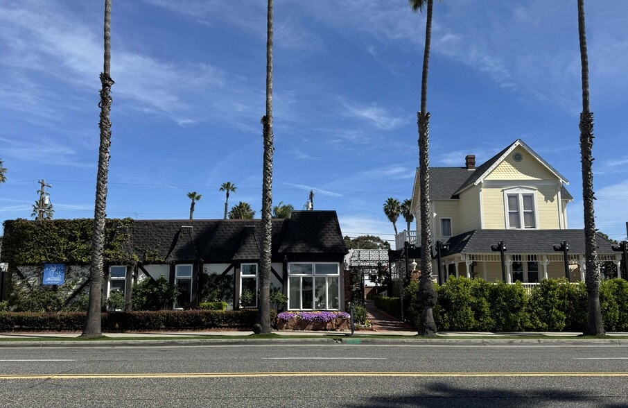 524 S Coast Hwy, Oceanside, CA à vendre - Photo principale – Image 1 sur 23