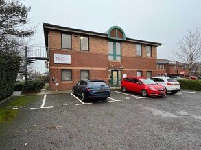 2 Stinsford Rd, Poole à louer Photo de l’immeuble– Image 2 sur 7