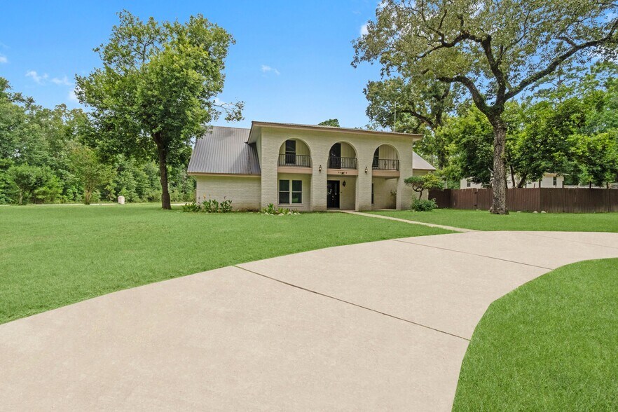 2042 Teal Dr, Spring, TX à vendre - Photo de l’immeuble – Image 3 sur 91