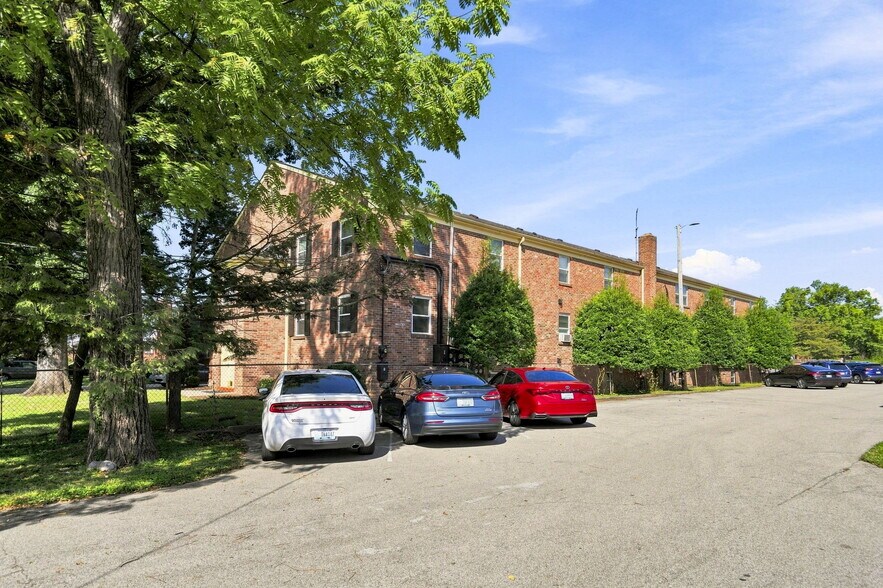 3815 Grandview Ave, Louisville, KY à vendre - Photo de l’immeuble – Image 3 sur 16