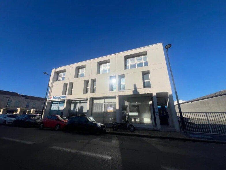 Bureau dans Bordeaux à louer - Photo de l’immeuble – Image 1 sur 20