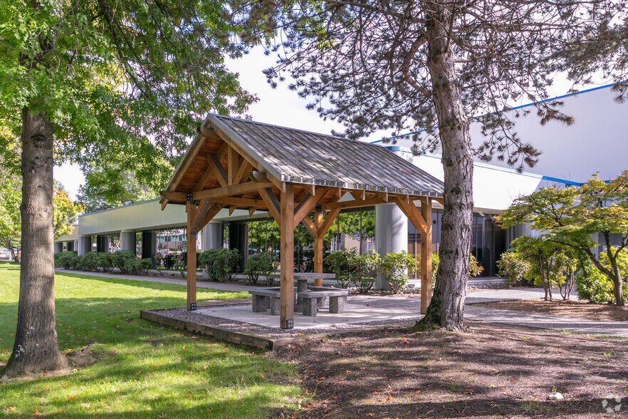 19750 92 A Ave, Langley Twp, BC à louer - Photo de l’immeuble – Image 2 sur 5