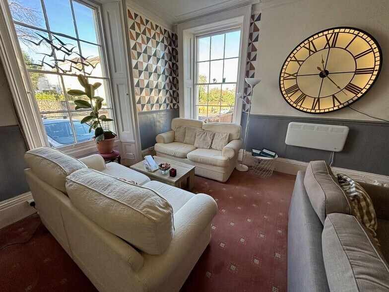 31 Dover St, Ryde à vendre - Photo de l’immeuble – Image 2 sur 24
