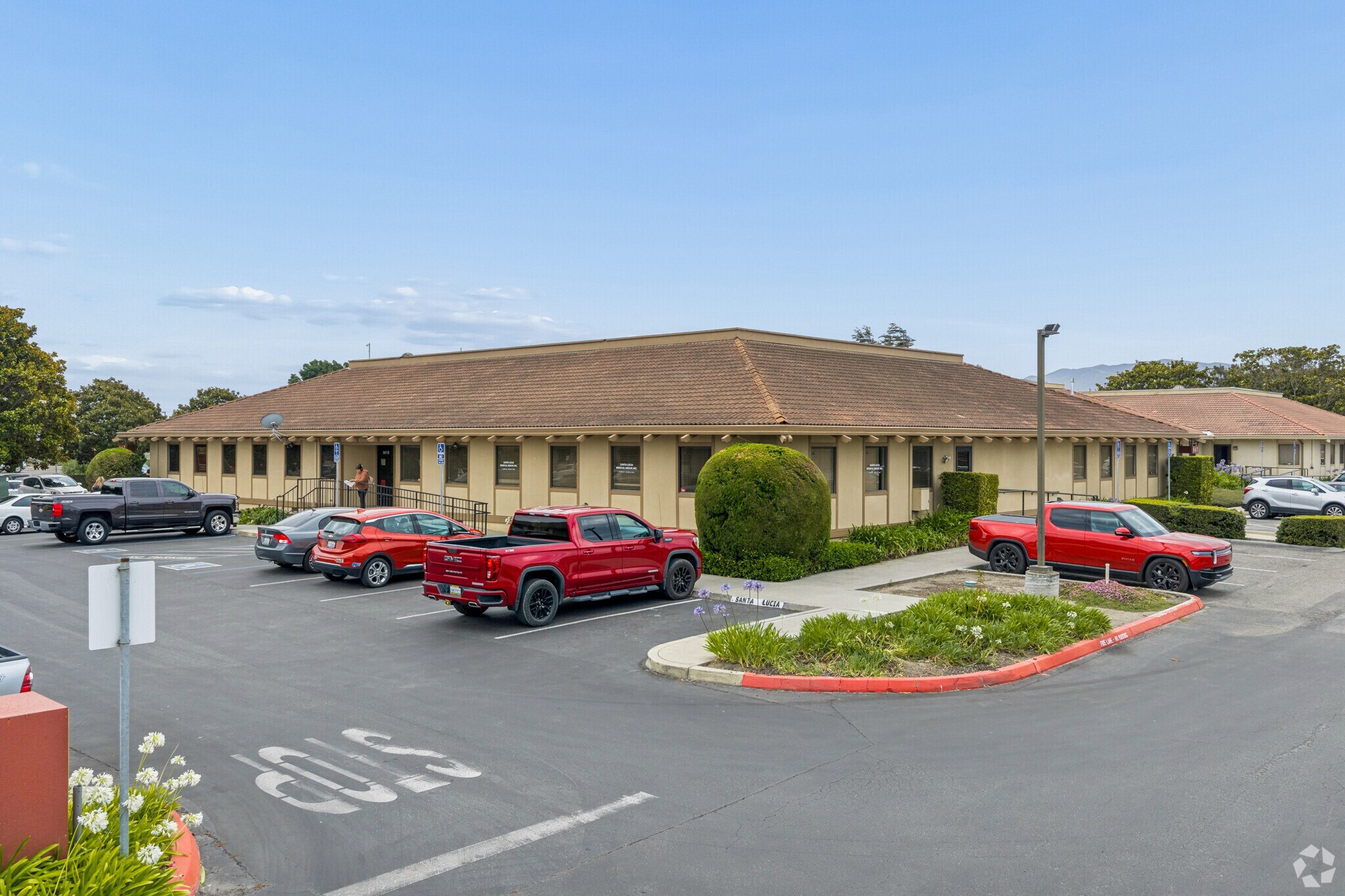 945-947 Blanco Rd, Salinas, CA à louer Photo de l’immeuble– Image 1 sur 24