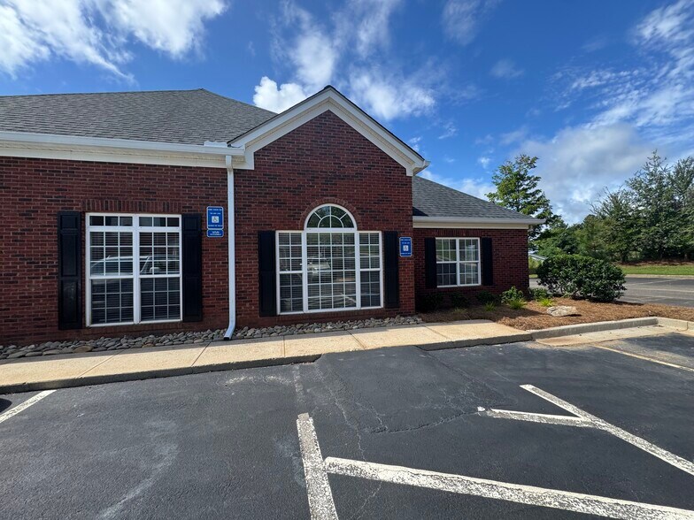 360 Corporate Center Ct, Stockbridge, GA à louer - Photo de l’immeuble – Image 2 sur 5