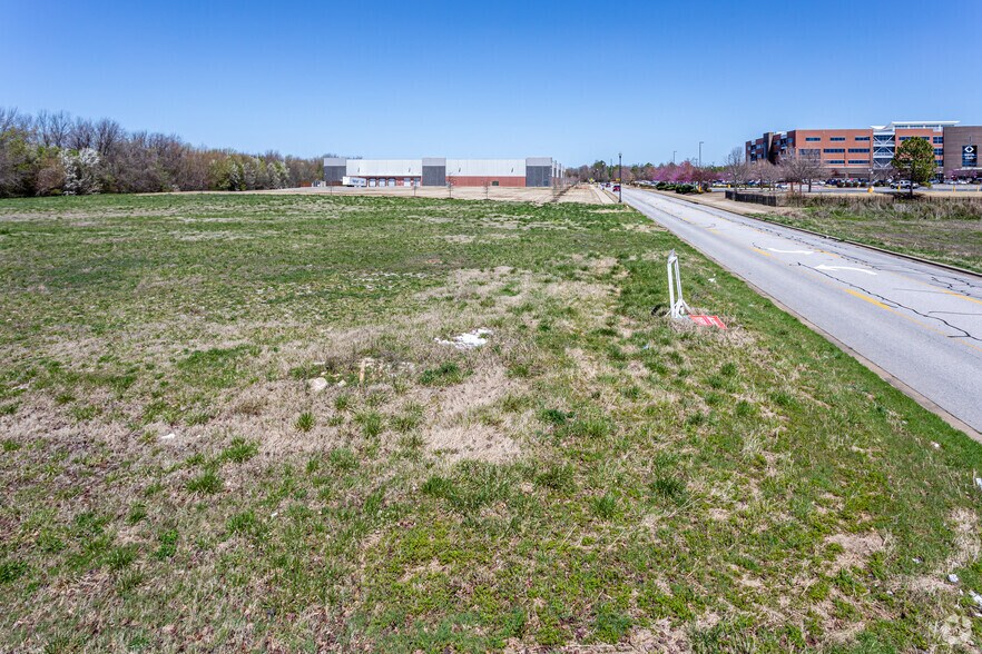 SE S St, Bentonville, AR à louer - Photo de l’immeuble – Image 2 sur 2
