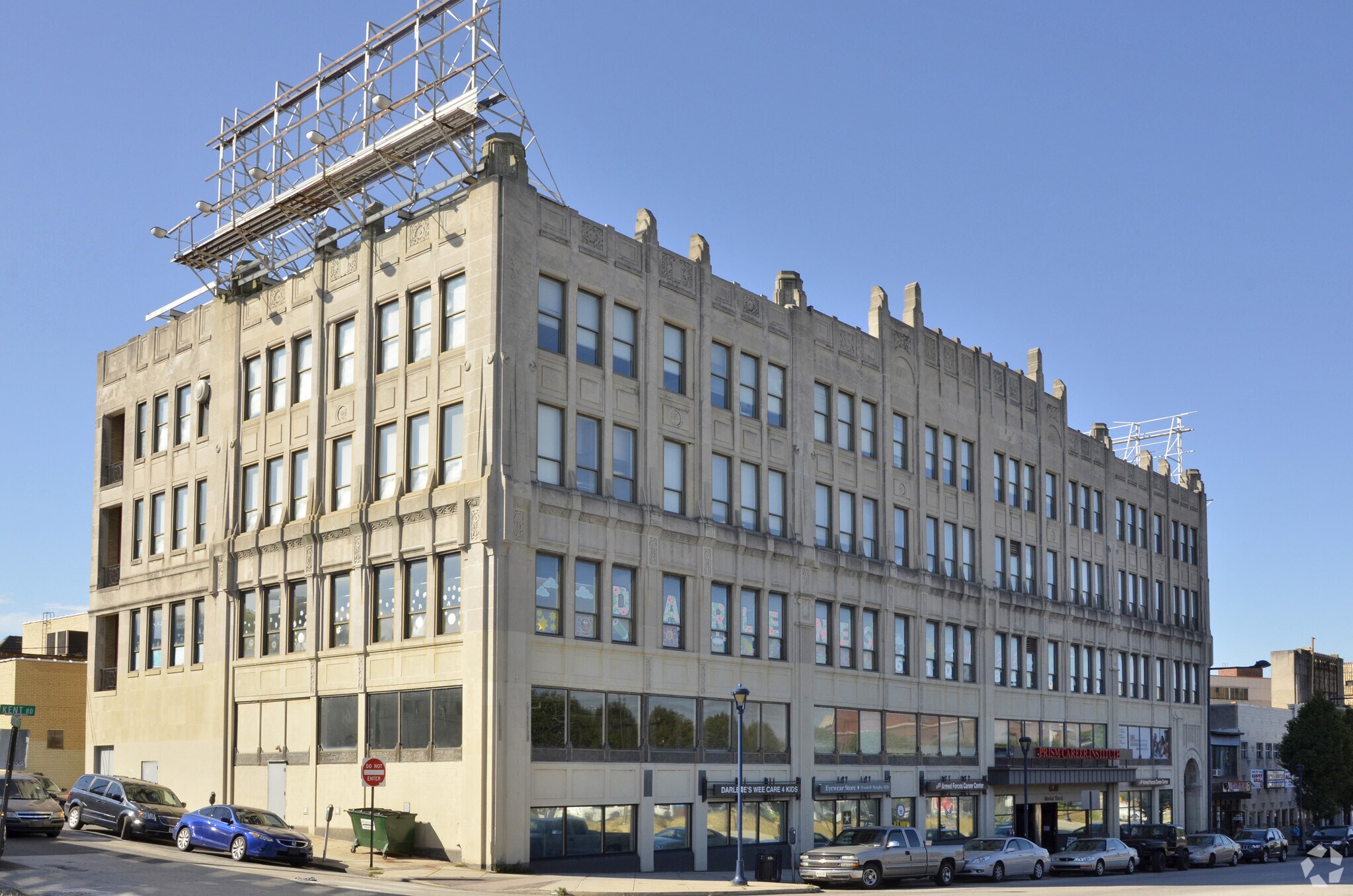 6800-6816 West Chester Pike, Upper Darby Township, PA à louer Photo principale– Image 1 sur 15