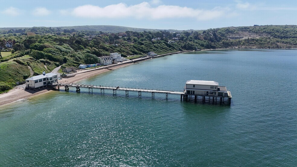 Totland Pier, Totland Bay à vendre - Photo de l’immeuble – Image 3 sur 23