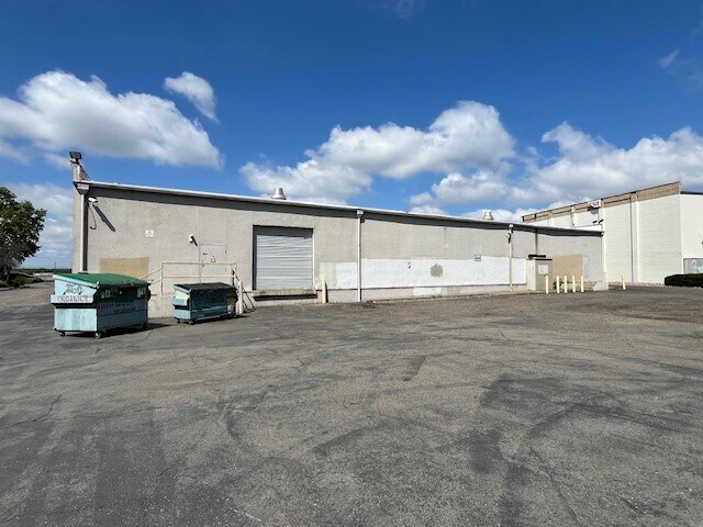 2828 Sisk Rd, Modesto, CA à louer - Photo de l’immeuble – Image 3 sur 4