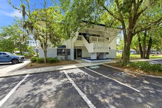 8431 Baymeadows Way, Jacksonville, FL à louer Photo intérieure– Image 1 sur 28
