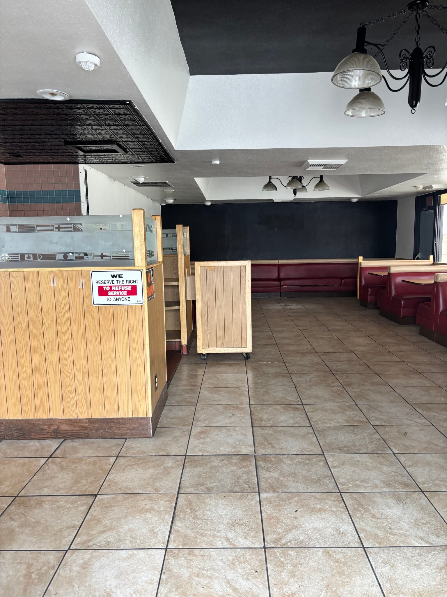 1301-1699 E Florida Ave, Hemet, CA à louer Photo intérieure– Image 1 sur 10