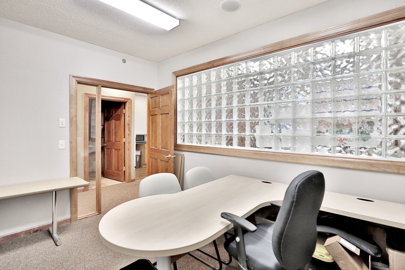 2191-2195 Northdale Blvd NW, Coon Rapids, MN 55433 - Lot 2191 -  - Photo intérieure - Image 2 of 11
