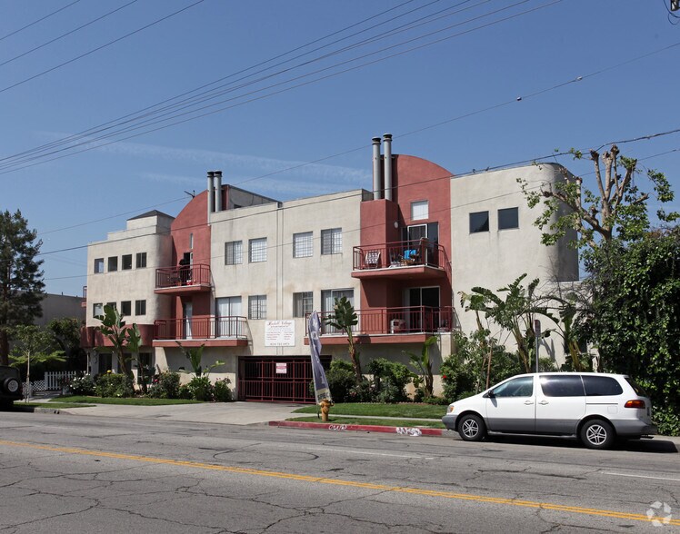 Ventura Gateway Collection portefeuille de 3 biens à vendre sur LoopNet.fr - Photo principale – Image 3 sur 3