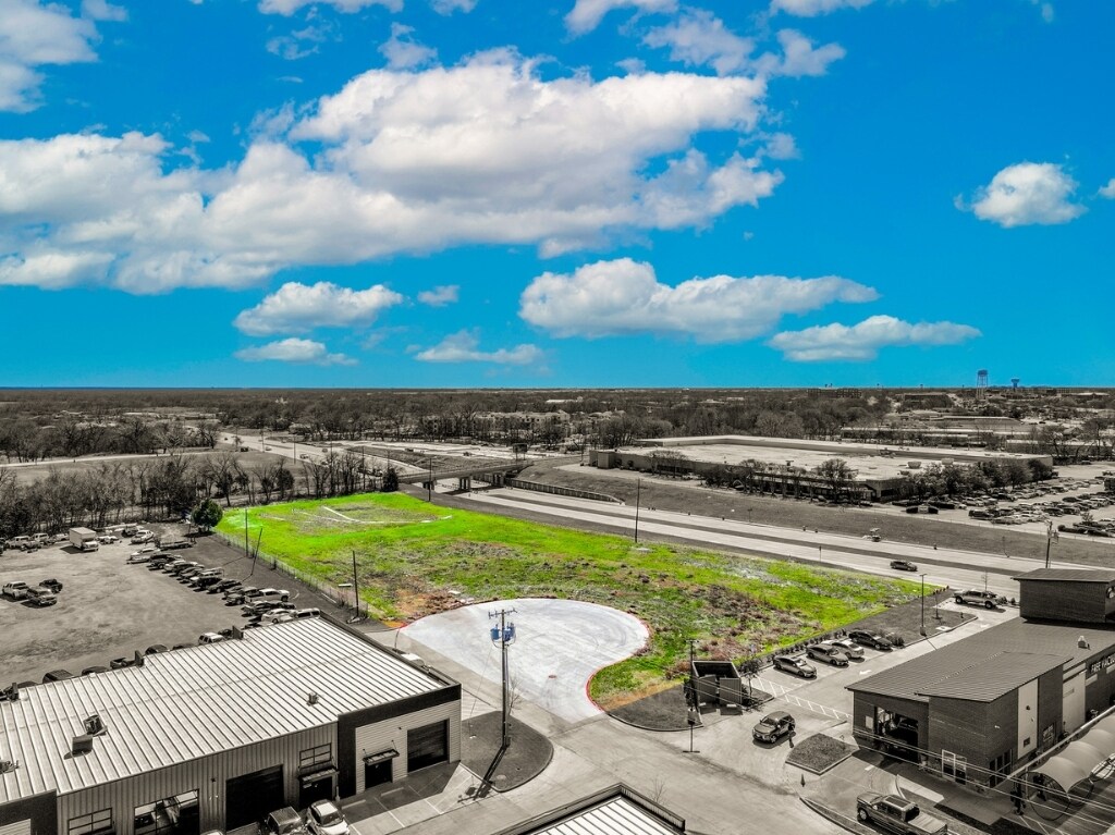 551 E University Dr, McKinney, TX à vendre Photo principale– Image 1 sur 10