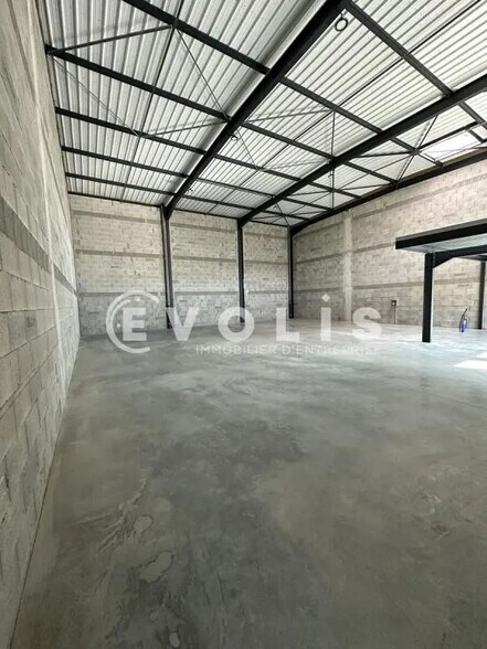 Local d’activités dans Vourles à louer - Photo intérieure – Image 3 sur 4