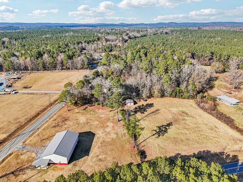 510 Lillys Bridge Rd, Mount Gilead, NC à vendre - Photo de l’immeuble – Image 1 sur 78