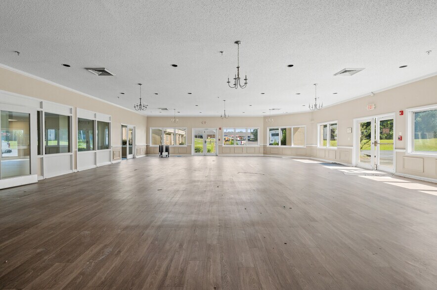 3300 Lynchburg Dr, Montgomery, AL à vendre - Photo de l’immeuble – Image 2 sur 20