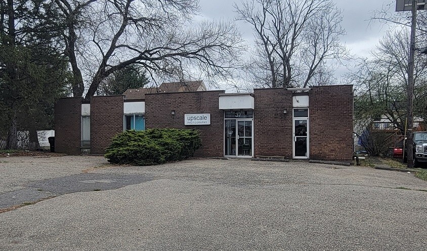 37 W Prospect St, East Brunswick, NJ à vendre - Photo de l’immeuble – Image 2 sur 5