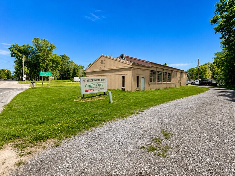 3980 Pine Grove Ave, Fort Gratiot, MI à vendre - Photo de l’immeuble – Image 3 sur 4