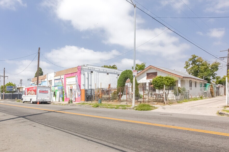 1275 E 25th St, Los Angeles, CA à vendre - Photo de l’immeuble – Image 1 sur 32