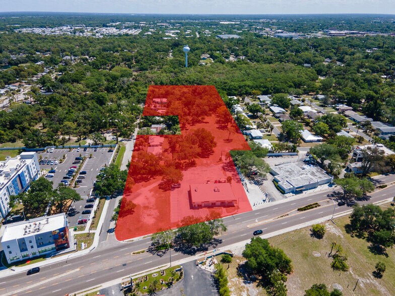 9-PARCEL COMMERCIAL ASSEMBLAGE 4.8± ACRE portefeuille de 1 biens à vendre sur LoopNet.fr - Photo principale – Image 1 sur 4
