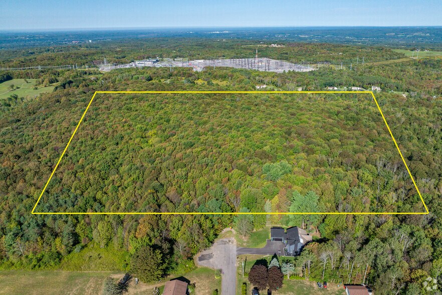 6520 Mallory Rd, Marcy, NY à vendre - Photo principale – Image 1 sur 20