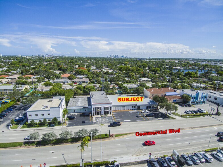 1582 E Commercial Blvd, Oakland Park, FL à vendre - Photo de l’immeuble – Image 2 sur 9