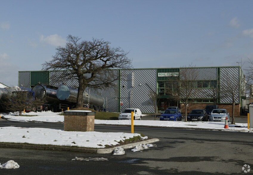 Clywedog Rd N, Wrexham à louer - Photo principale – Image 1 sur 2