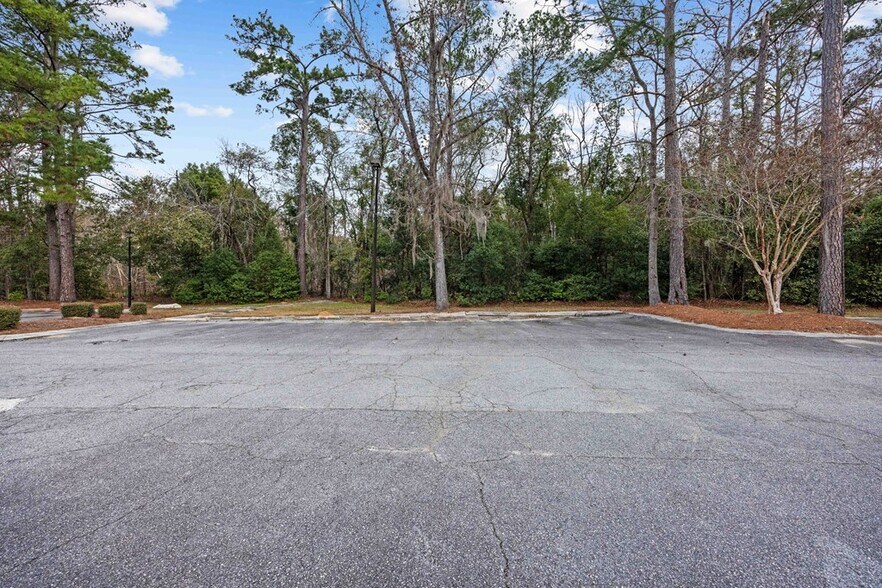 1405 Gornto Rd, Valdosta, GA à vendre - Photo de l’immeuble – Image 3 sur 75
