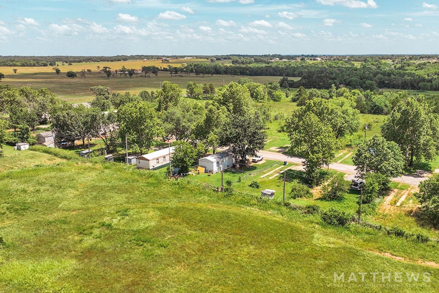 20230 Harrison Rd, Tecumseh, OK à vendre - Photo principale – Image 1 sur 4