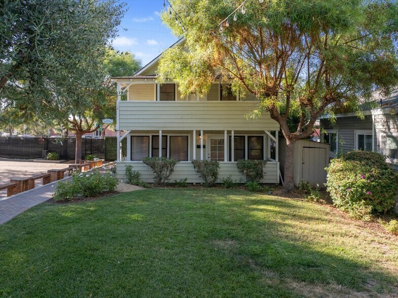 136-140 W 3rd Ave, Escondido, CA à louer - Photo de l’immeuble – Image 3 sur 67