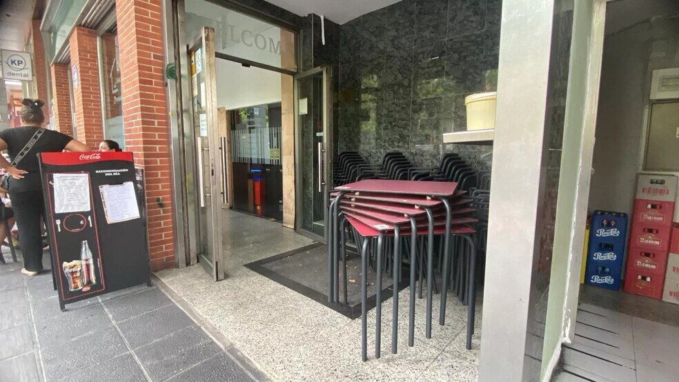 Local commercial dans Madrid, Madrid à louer - Photo de l’immeuble – Image 3 sur 3