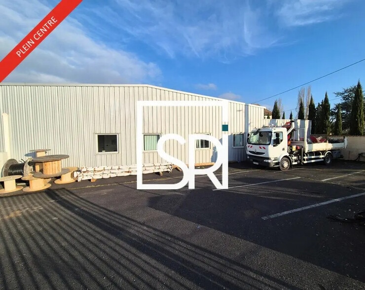 Industriel/Logistique dans Issoire à vendre - Photo de l’immeuble – Image 3 sur 12