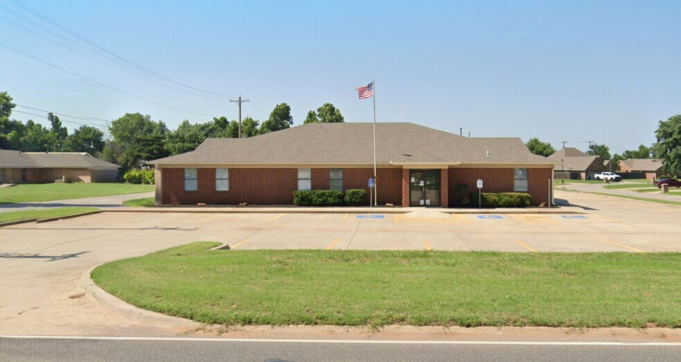 1001 Petree Rd, Anadarko, OK à vendre - Photo principale – Image 1 sur 8
