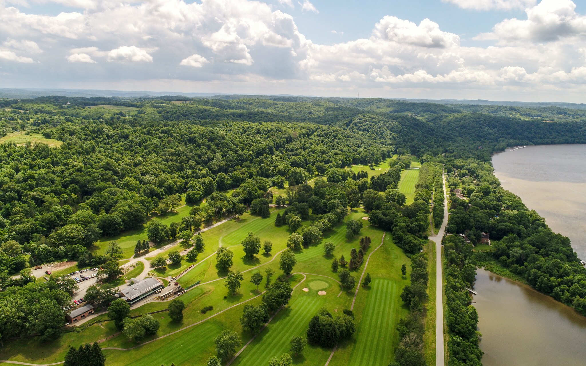 130 Club House Dr, Freeport, PA à vendre Photo principale– Image 1 sur 18