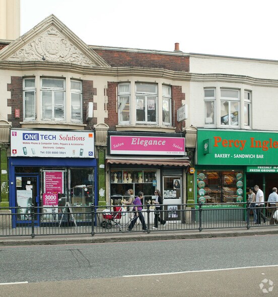 492-500 High Rd, Londres à vendre - Photo principale – Image 1 sur 1