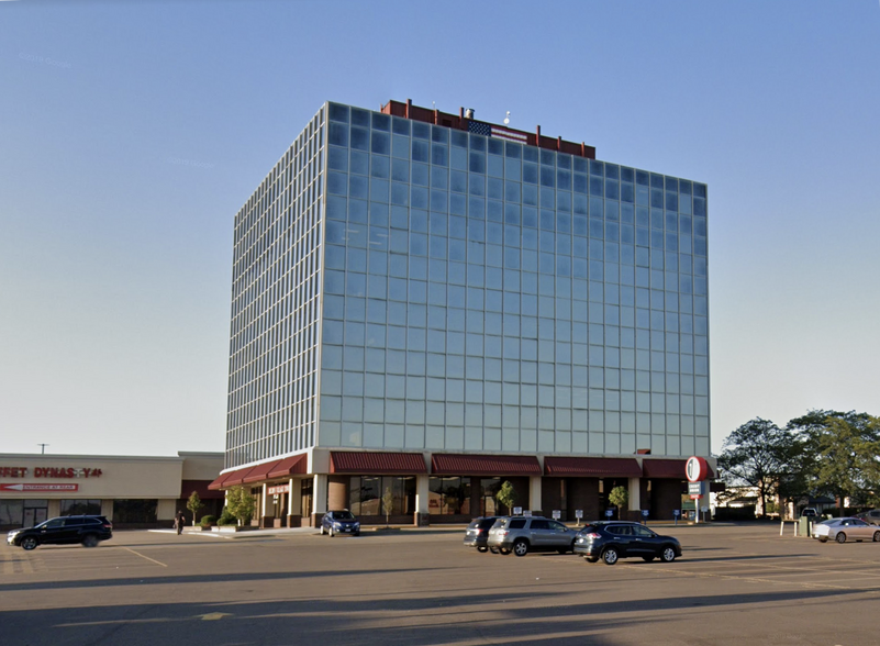 4450 Belden Village St NW, Canton, OH à louer - Photo de l’immeuble – Image 3 sur 5