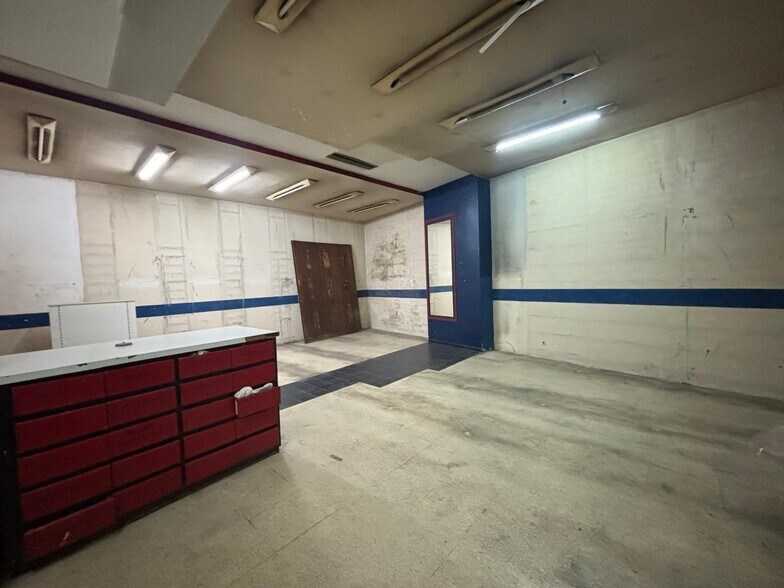 Avenida Ronda de los Tejares, Córdoba, Córdoba à vendre - Photo de l’immeuble – Image 1 sur 8