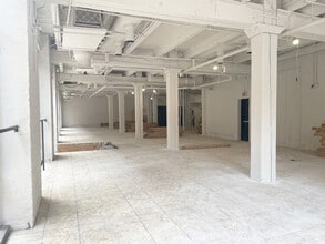 303 W Erie St, Chicago, IL à louer Photo intérieure– Image 2 sur 4
