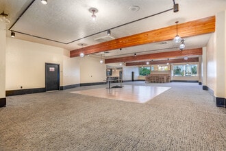 2107 W 4th Ave, Kennewick, WA à louer Photo intérieure– Image 2 sur 23