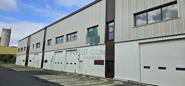 Plus de détails pour Bureau, Local d'activités à louer