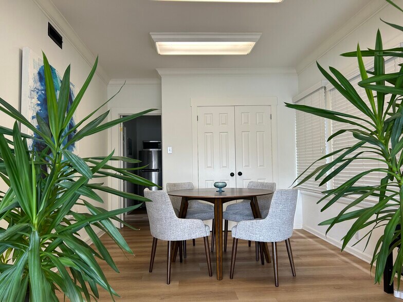 4379 Piedmont Ave, Oakland, CA à louer - Photo de l’immeuble – Image 3 sur 9