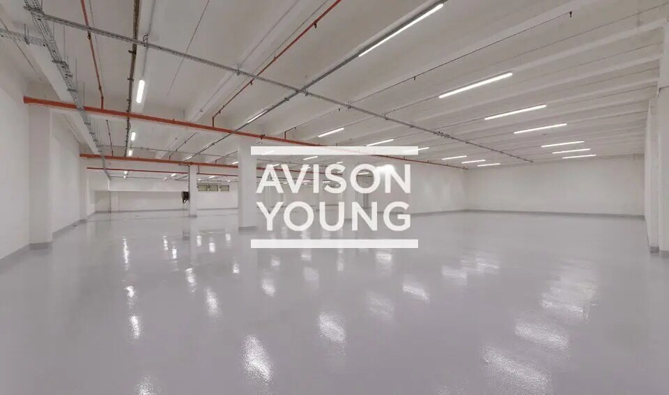 Local d’activités dans Paris à louer - Photo de l’immeuble – Image 2 sur 4