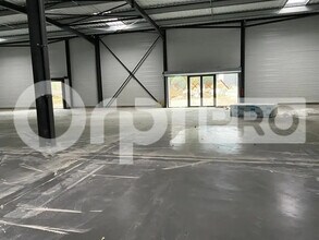 Local commercial dans Anse à vendre Photo intérieure– Image 1 sur 2