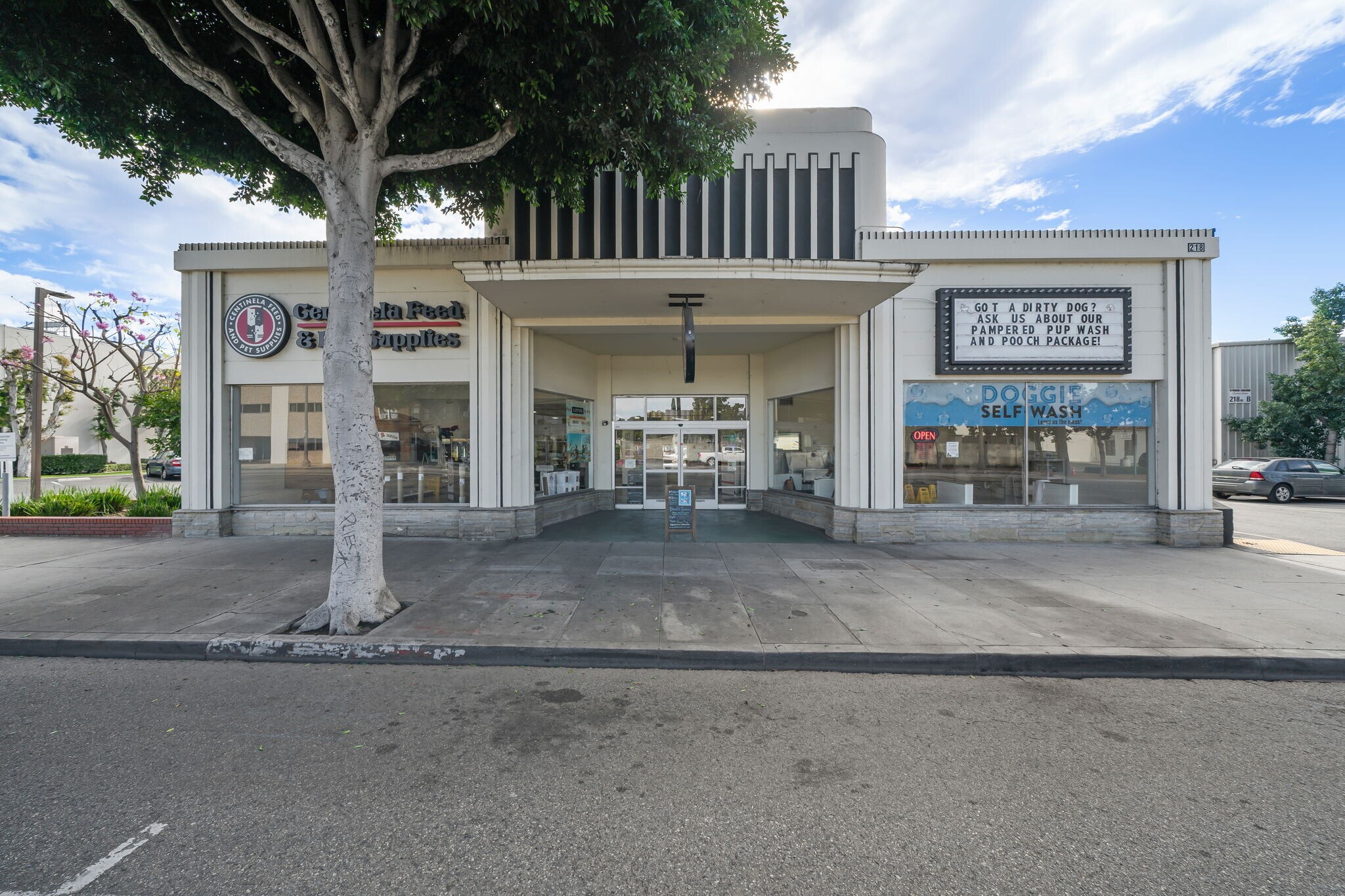 218 W Commonwealth Ave, Fullerton, CA à vendre Photo principale– Image 1 sur 26