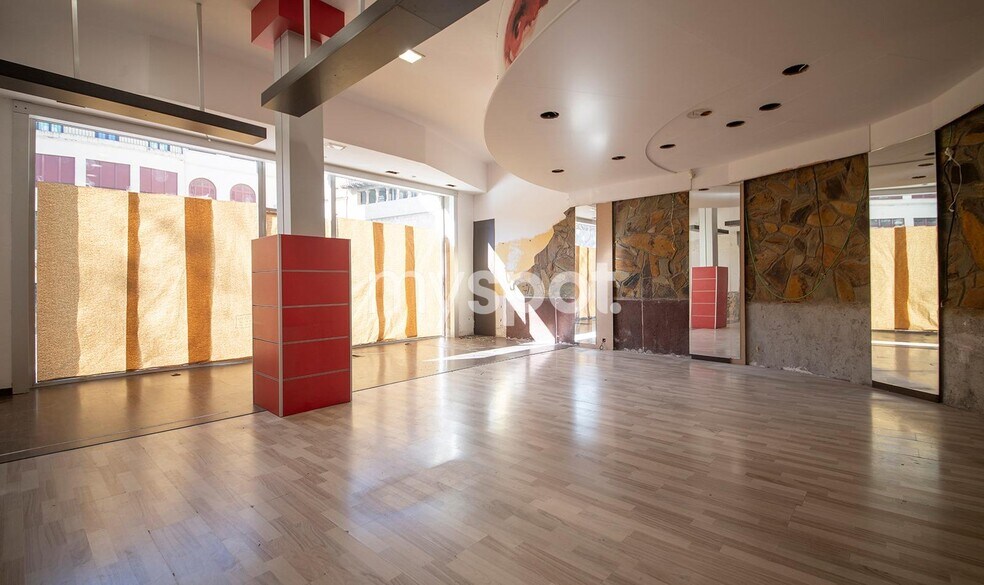 Immeuble residentiel dans Vilafranca del Penedès, Barcelona à vendre - Photo intérieure – Image 2 sur 21